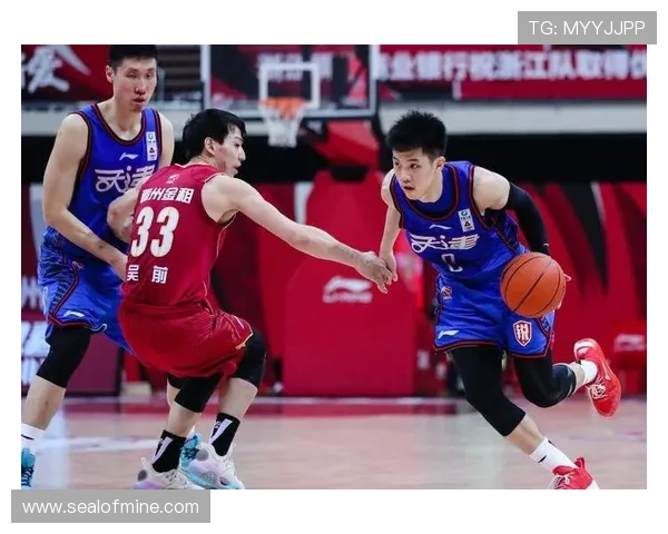 孔德传球能力持续提升，防守型中场展现稳健出球表现