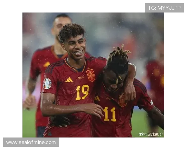 拉明·亚马尔:欧洲杯夺冠,历史最年轻冠军成员之一 拉明·亚马尔:欧洲杯夺冠,历史最年轻冠军成员之一