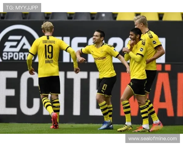 拜仁防线问题在近期多场关键战中持续暴露，稳定性面临考验